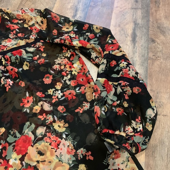 Pleione floral long sleeve blouse - Picture 4 of 10